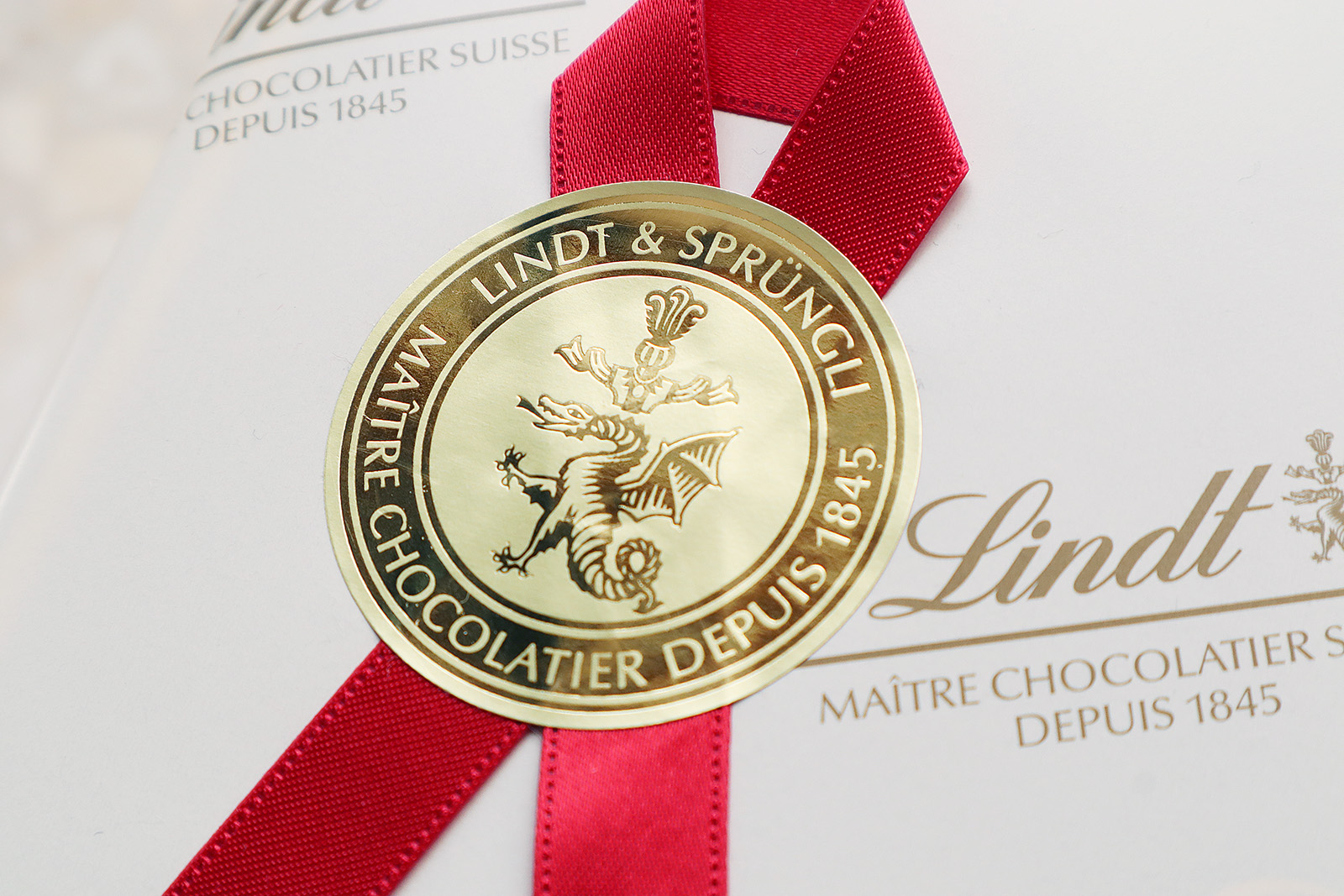 リンツ トリュフ&プラリネ&焼き菓子「フォーマルギフトコレクション」 パッケージデザイン_7